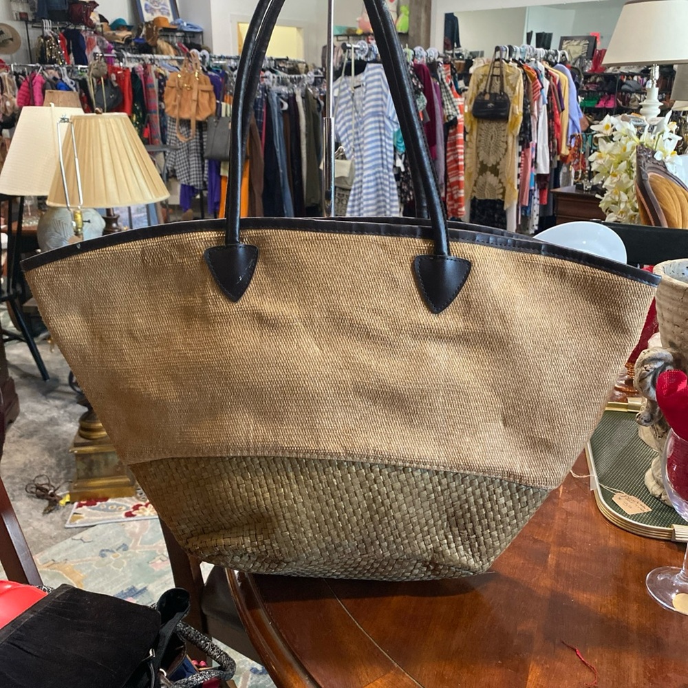 Unbranded Tan Straw Tote Bag with Black Handles